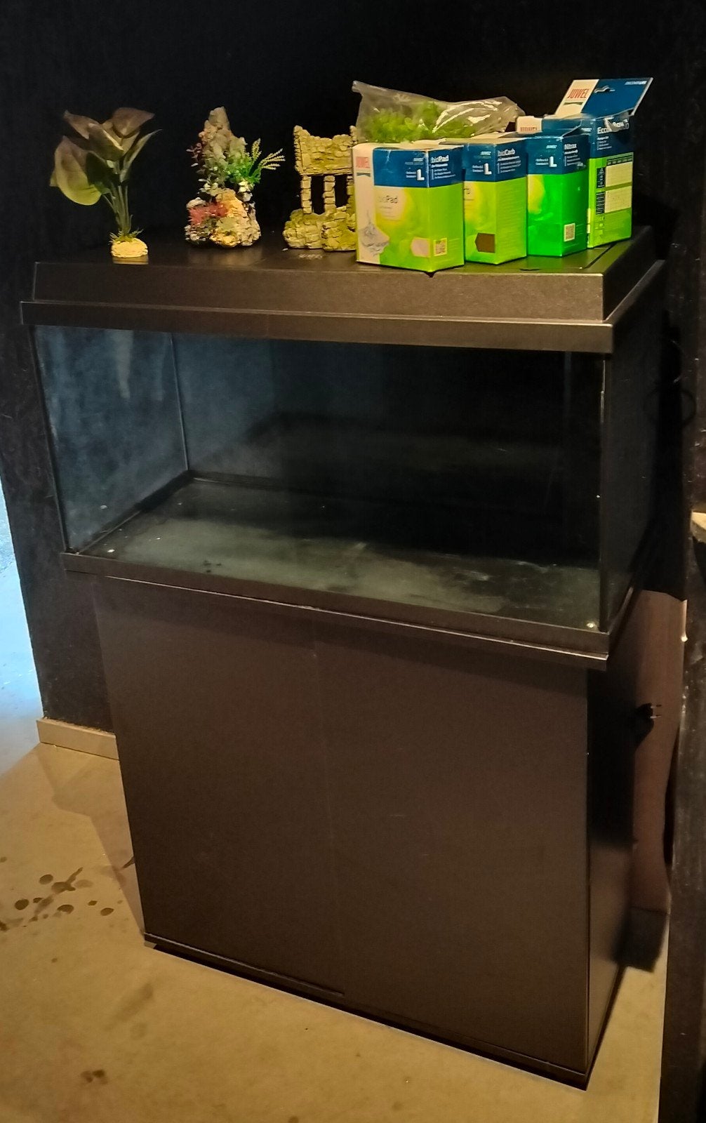 Aquarium juwel + bijhorende kast + toebehoren, Ophalen, Juwel
