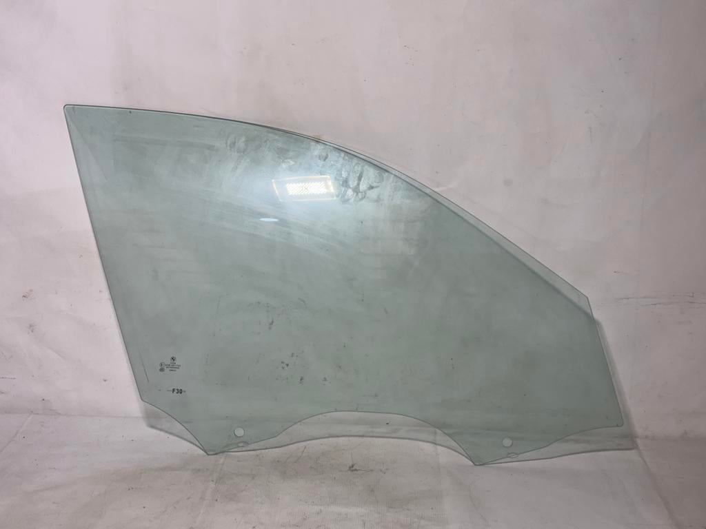 Vitre de porte avant droit BMW Série 3 F30, Autos : Pièces & Accessoires, A, Enlèvement, Utilisé, BMW