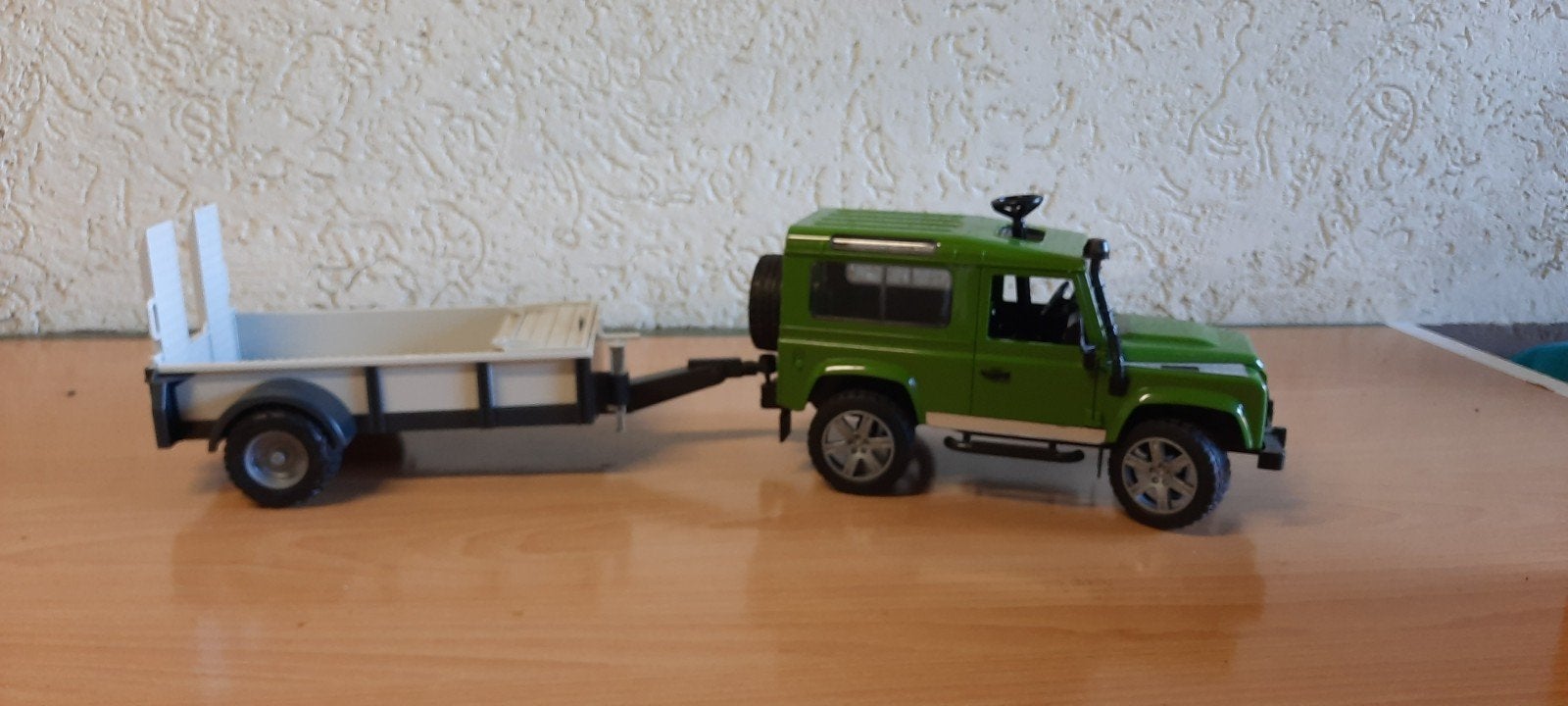 Bruder Landrover Defender met aanhanger., Kinderen en Baby's, Ophalen, Zo goed als nieuw