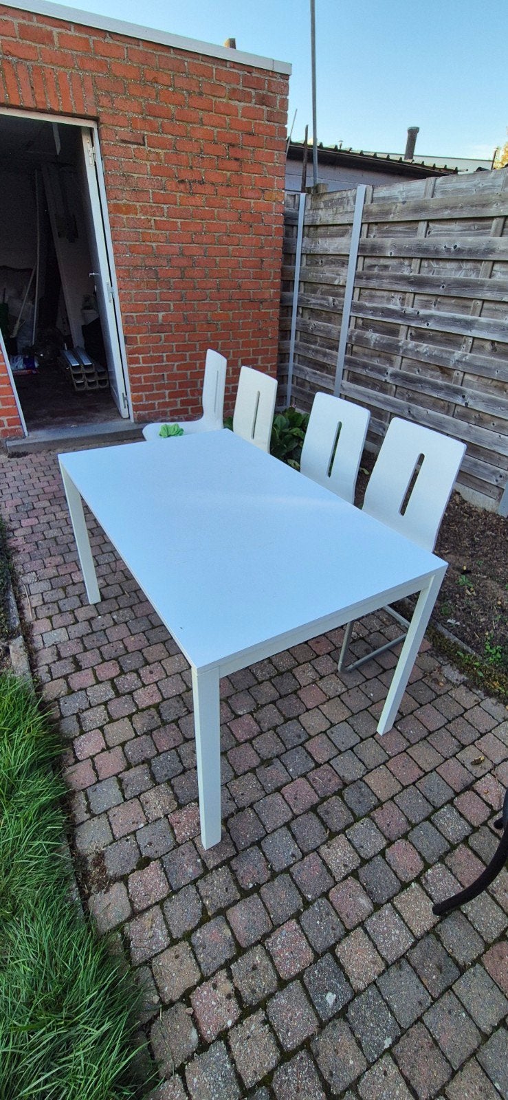 witte tafel met 4 stoelen, Ophalen