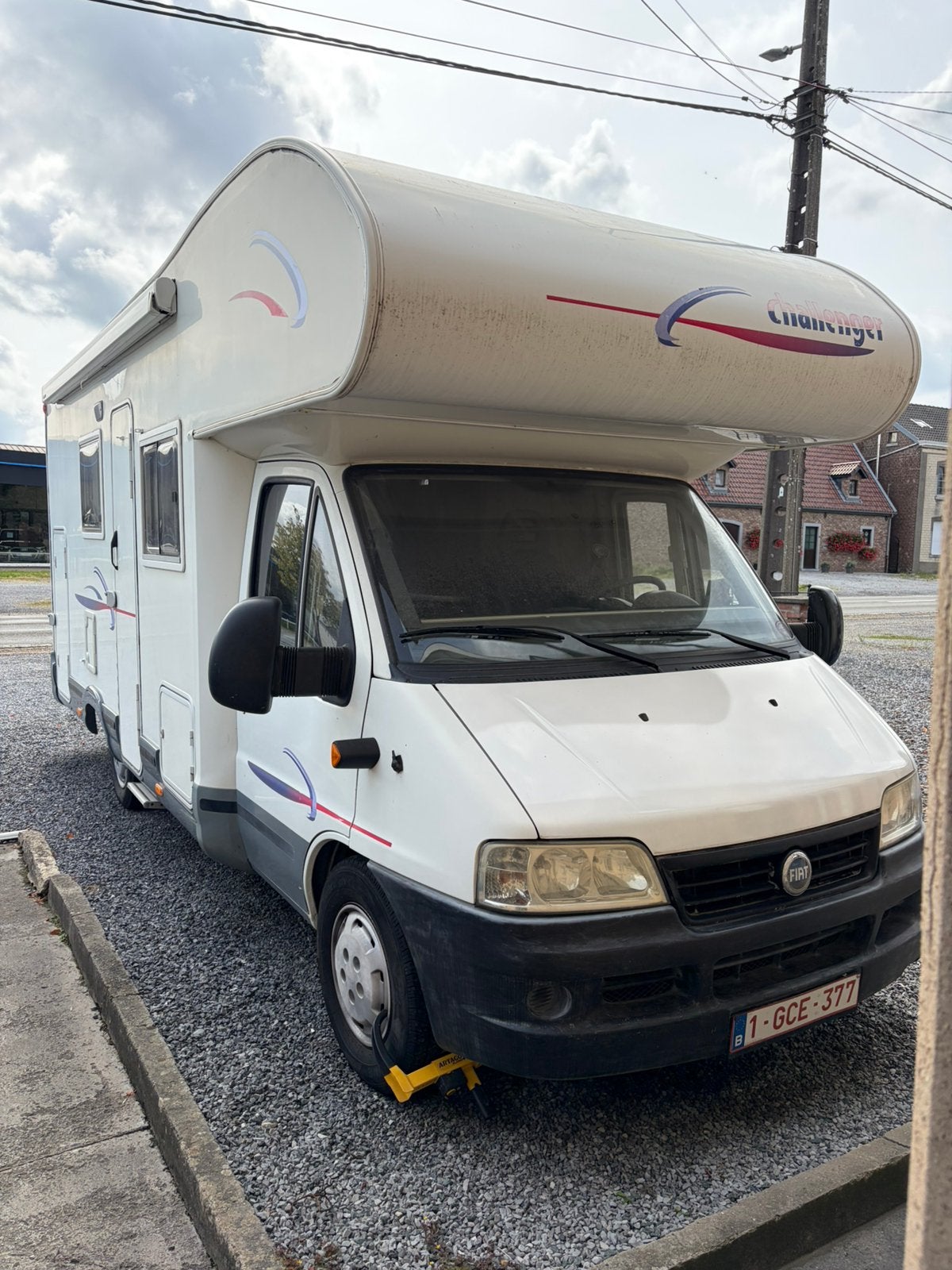 Camping car fiat challenger, Particulier