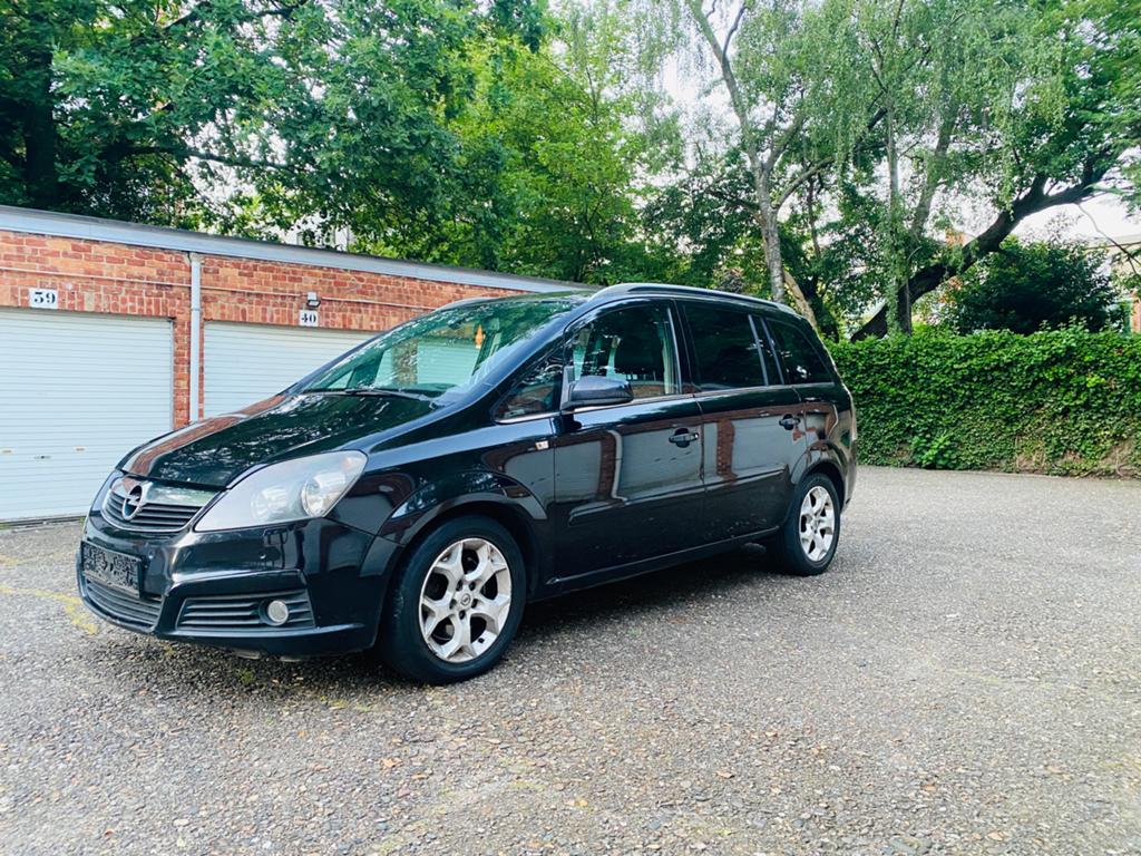 Mooie Opel Zafira automaat, (bijna full opt).1.9 diesel.7pl., Auto's, Opel, Parkeersensor, Leder, Bedrijf, Dealer onderhouden