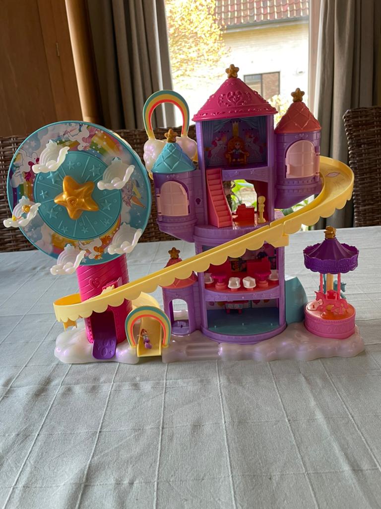 Polly pocket kasteel groot, Enfants & Bébés, Jouets | Maisons de poupées, Enlèvement, Comme neuf
