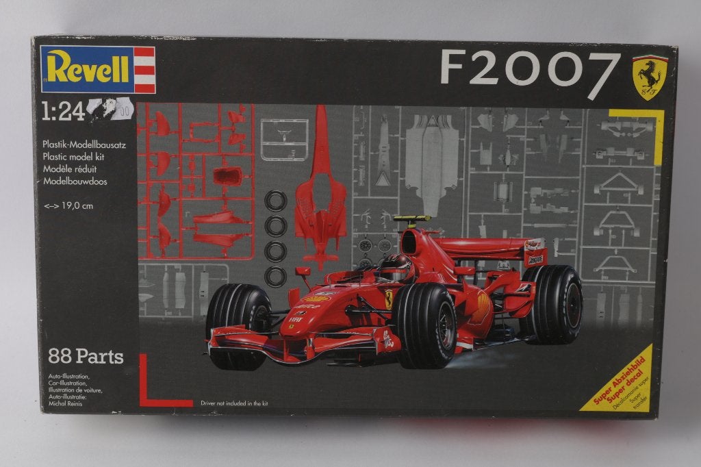 Kit de maquette Revell Ferrari F2007 1/24 non démarré, Voiture, Revell, Plus grand que 1:32, Comme neuf