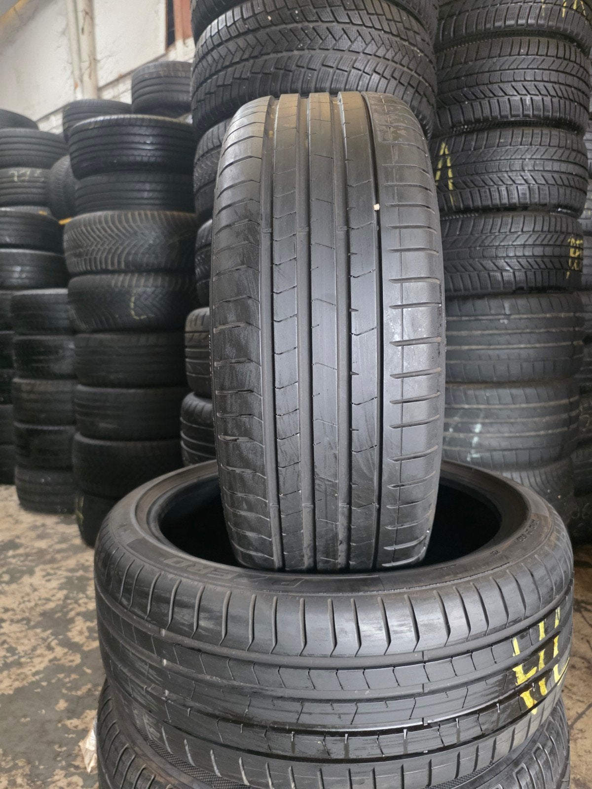 225 40 20 pirelli avec montage et équilibrage, Enlèvement