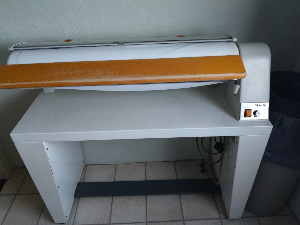 Rouleau de fer à repasser électrique, Enlèvement, Utilisé