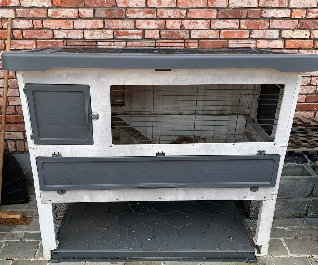 Clapier à lapins en plastique (largeur 140 cm), 90 cm ou plus, Niche, Enlèvement, Utilisé