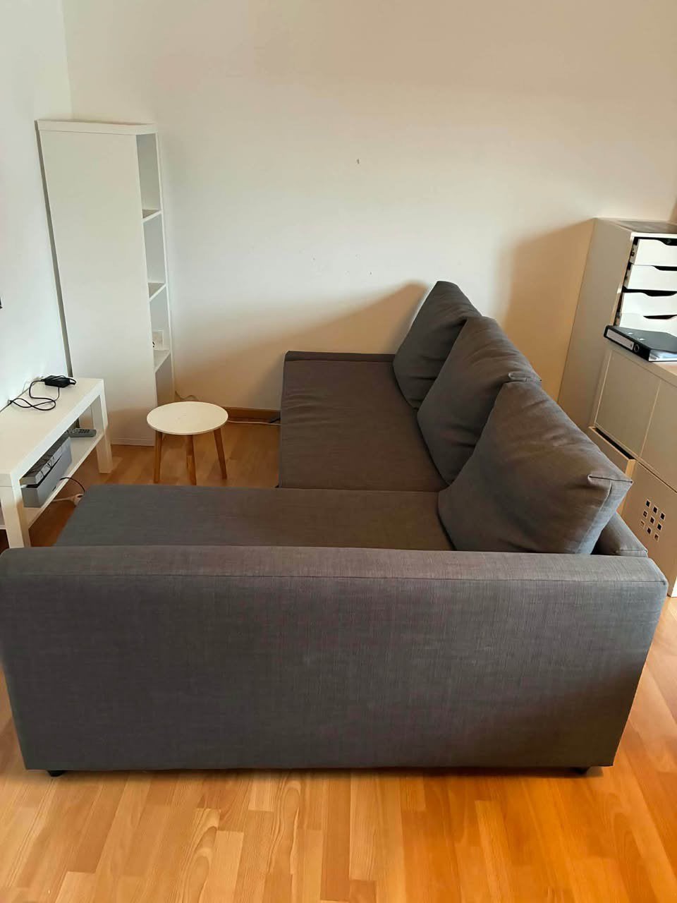 Ikea slaapbank te koop + gratis tv kast, Enlèvement, Comme neuf