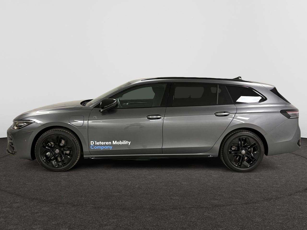 Volkswagen Passat Variant eHybrid (PHEV) 1.5 TSI R-Line Busi, Auto's, Automaat, Break, Sportstoelen, Zilver of Grijs