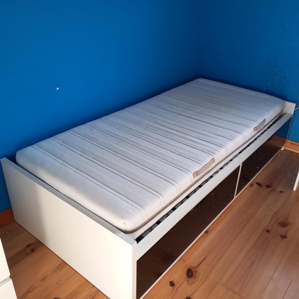 Eenpersoonsbed, Huis en Inrichting, Ophalen, 90 cm, Eenpersoons, Hout