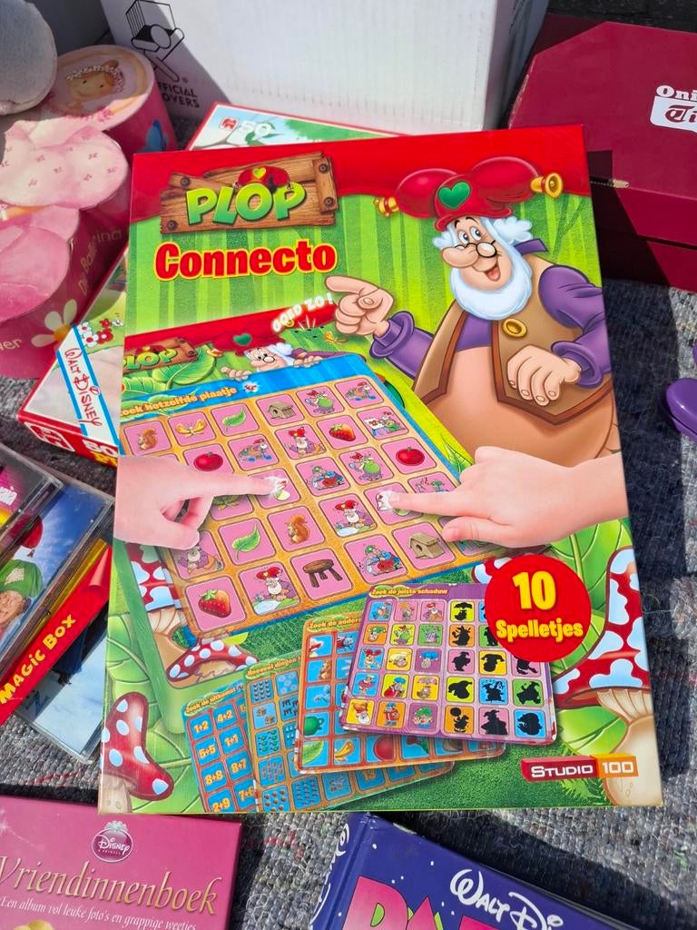 Plop connecto, Enlèvement