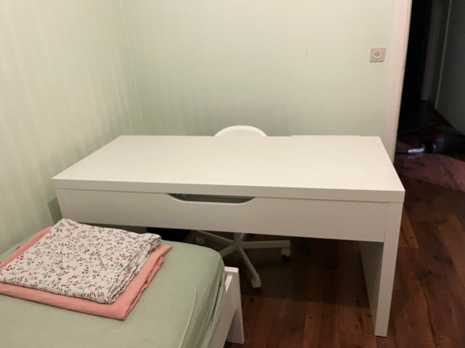 Bureau coulissant IKEA, 150 cm, 65 cm, Comme neuf, Enlèvement