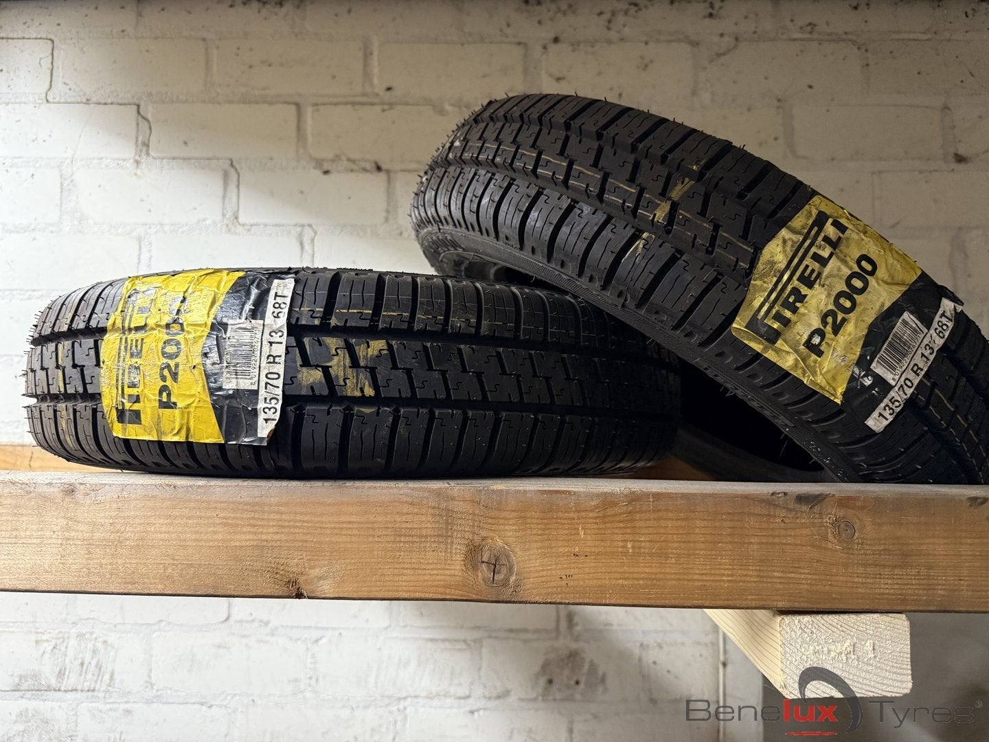 new 135/70R13 68T Pirelli P2000 135/70 R13 135/70/13 1357013, 13 inch, -, -, Nieuw