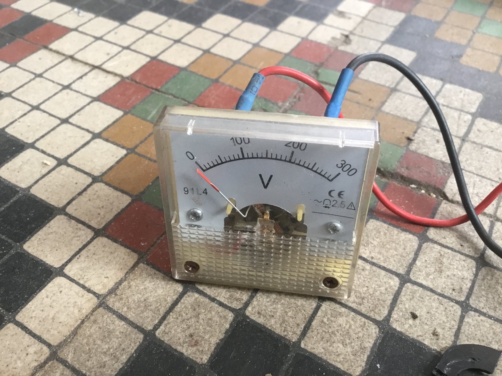 Voltmeter 220/240, Ophalen of Verzenden, Zo goed als nieuw