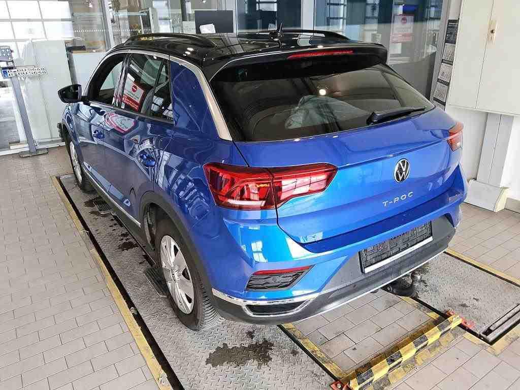 Volkswagen T-Roc Sport 1.5 TSI Automaat 2022, Auto's, Automaat, Gebruikt, Bedrijf, SUV of Terreinwagen