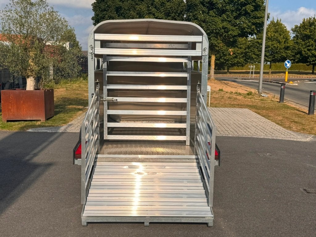 REMORQUE À BESTIAUX IFOR WILLIAMS P8G 1400 KG ESSIEU SIMPLE, Articles professionnels, Agriculture | Outils, Enlèvement, Transport