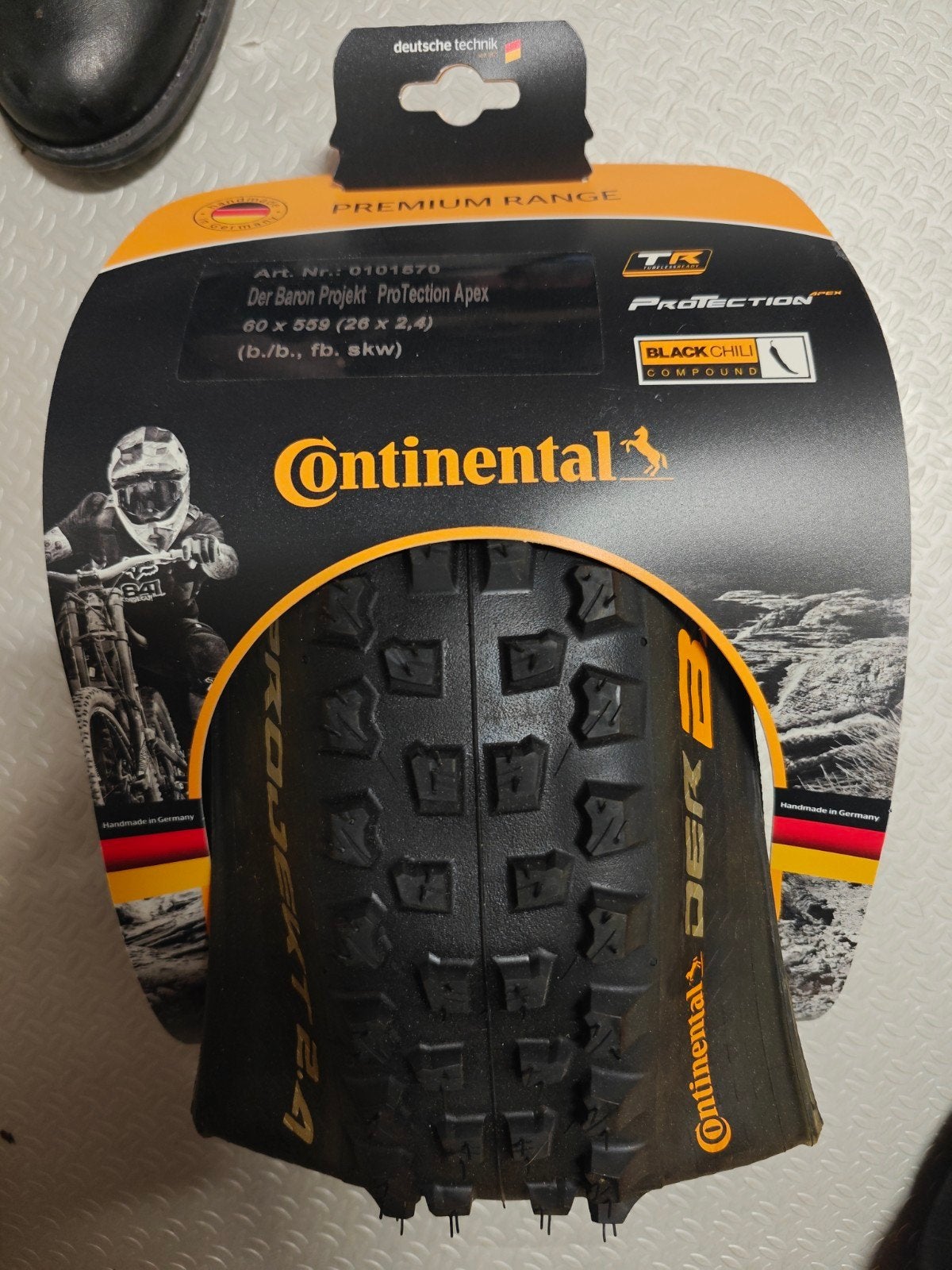continental der baron projet protection apex black chili 26, Fietsen en Brommers, Ophalen