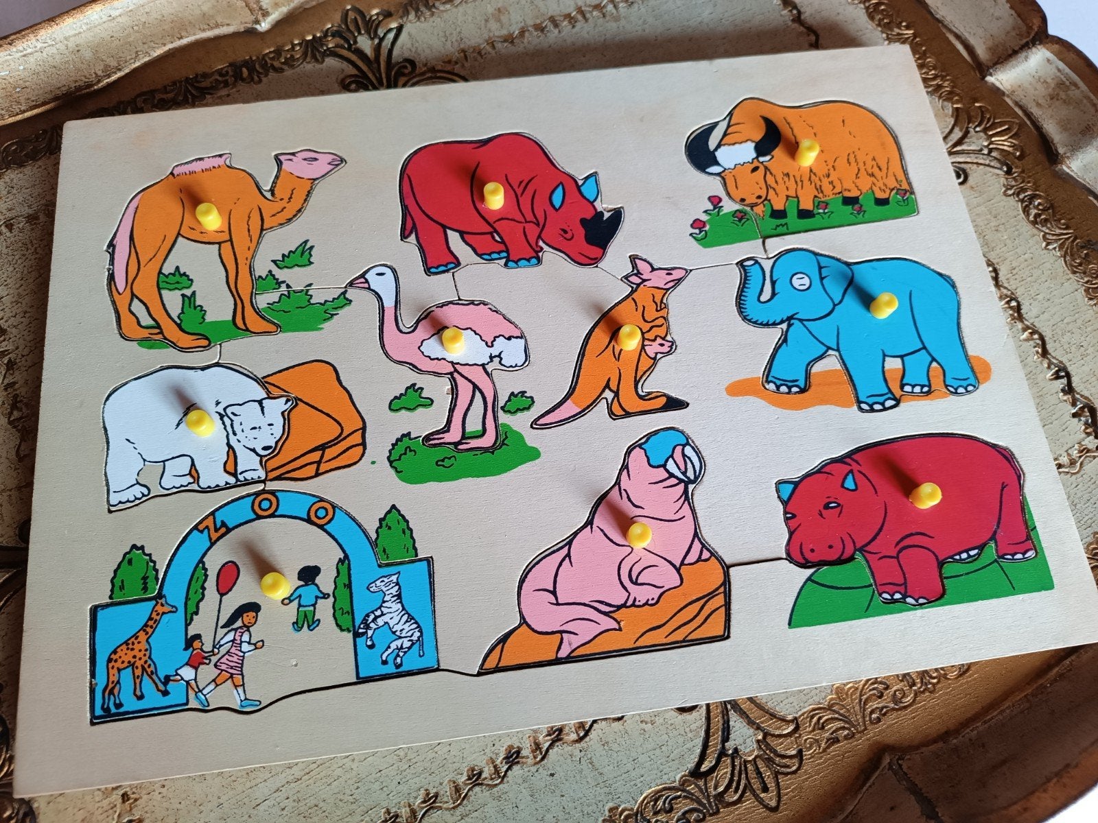Houten legpuzzels., Ophalen