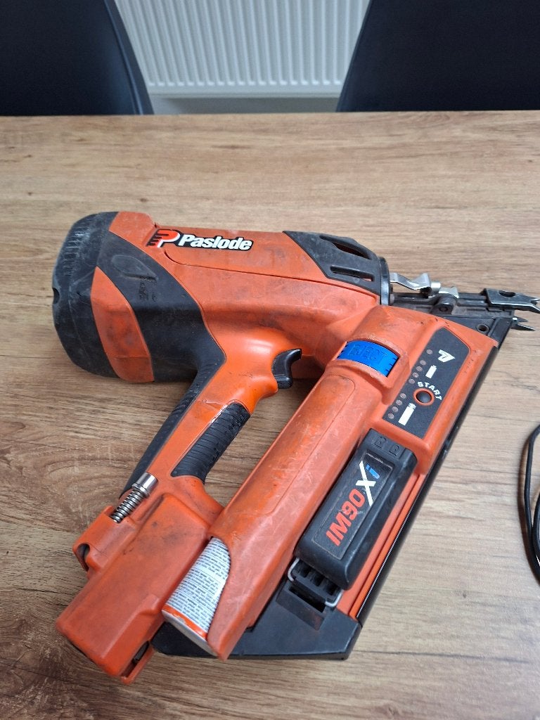 Gasspijkermachine, Ophalen, Gebruikt, Tacker/nietmachine
