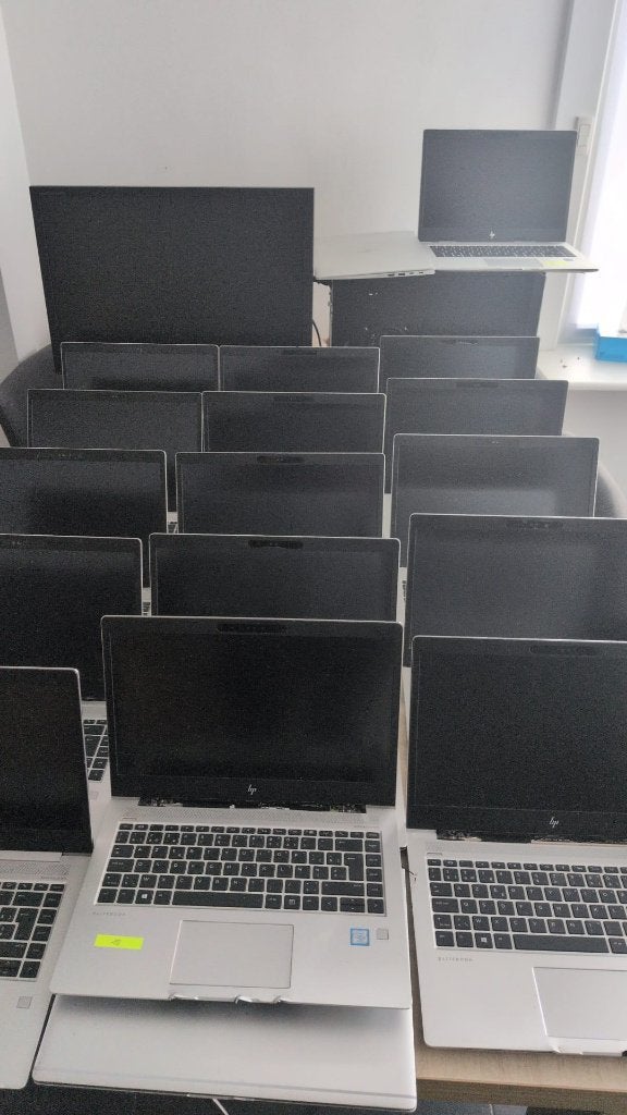 Partij 18x HP EliteBook 1040 G4 i5-7300U 16GB herstel parts, Ophalen, Hp elitebook, 14 inch, 3 tot 4 Ghz