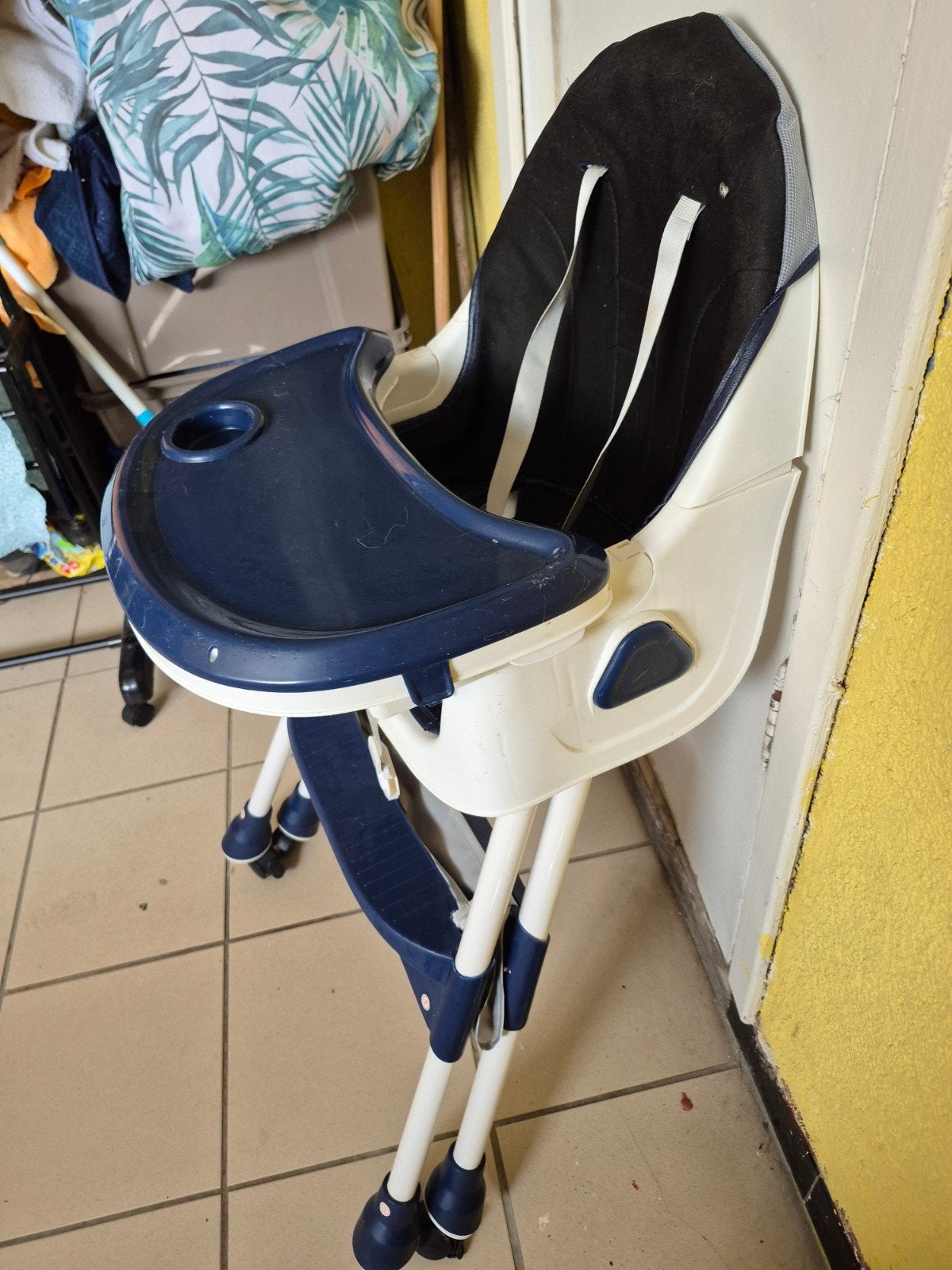 Eetstoel blauw wit, Kinderen en Baby's, Kinderstoelen, Ophalen