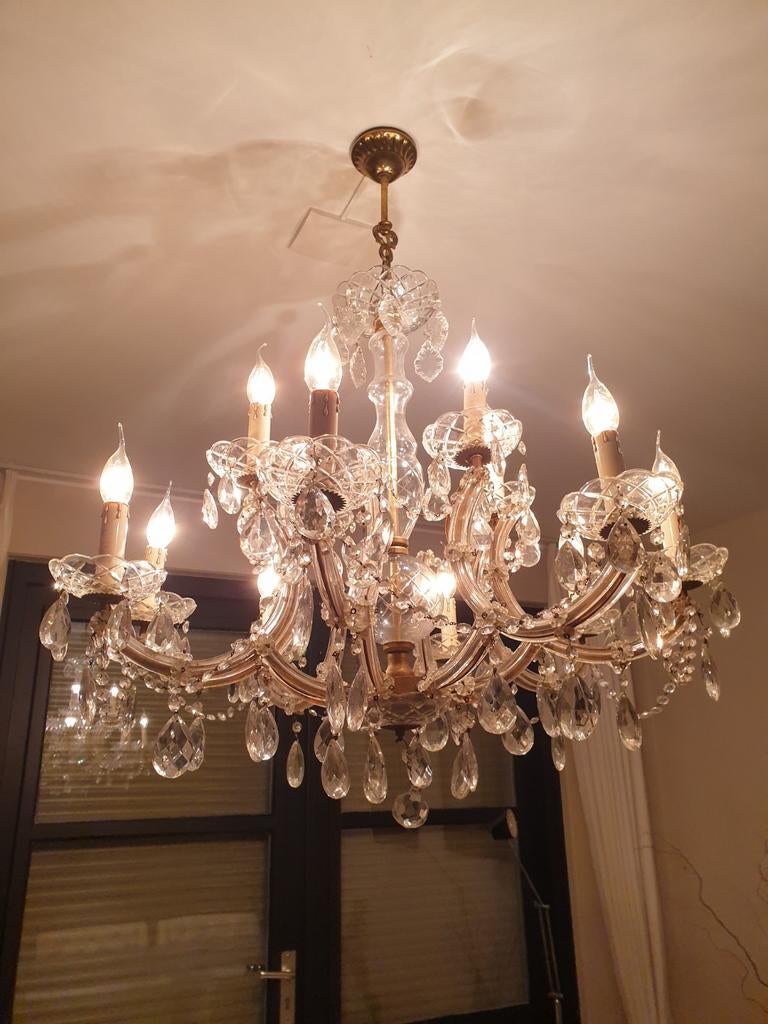 Grote antieke kroonluchter luster, Enlèvement