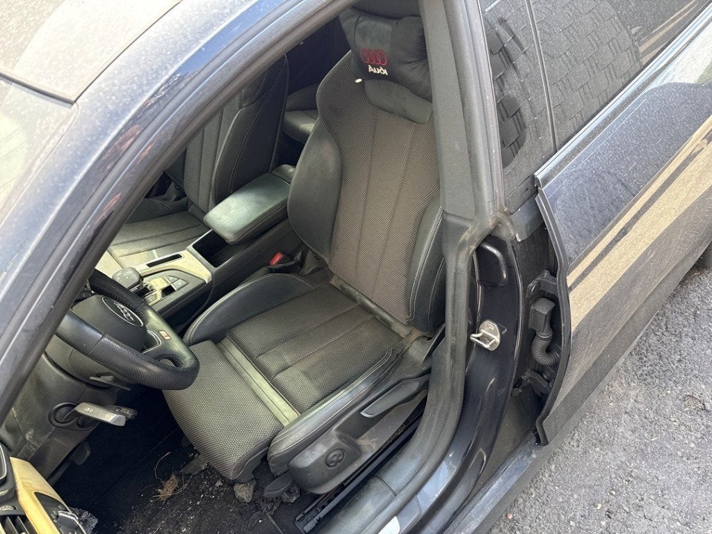 SIEGE AVANT GAUCHE ( CONDUCTEUR ) A5 Sportback (F5A / F5F), Auto-Union-Straße  1,
85057  Ingolstadt, DE, Info@audi.de, Audi, Utilisé