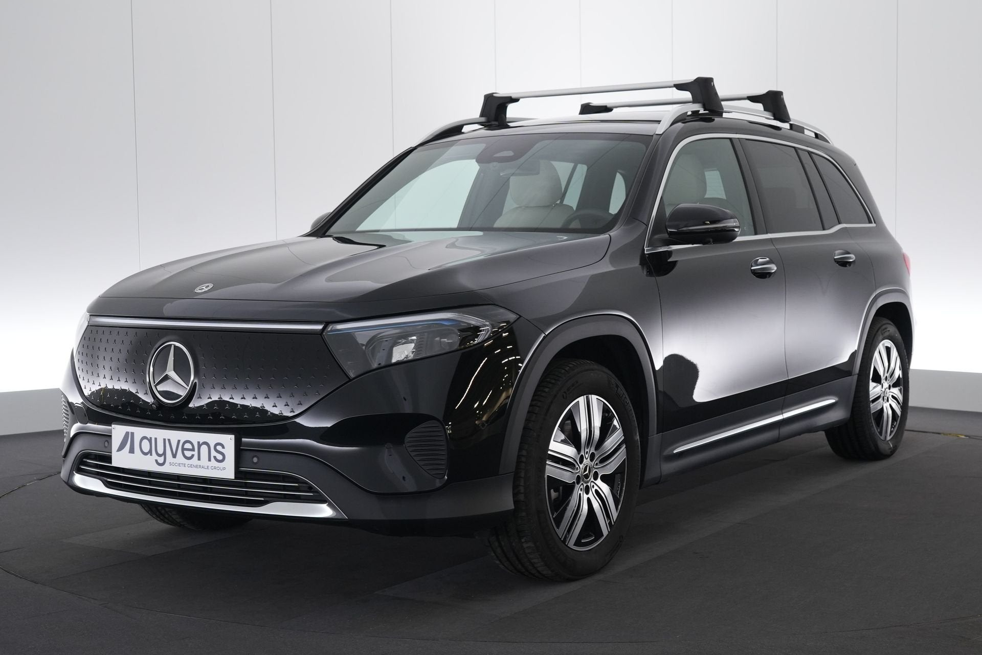(2GAQ292) MERCEDES-BENZ EQB, Auto's, Mercedes-Benz, Gebruikt, EQB, Zwart, 67 kWh