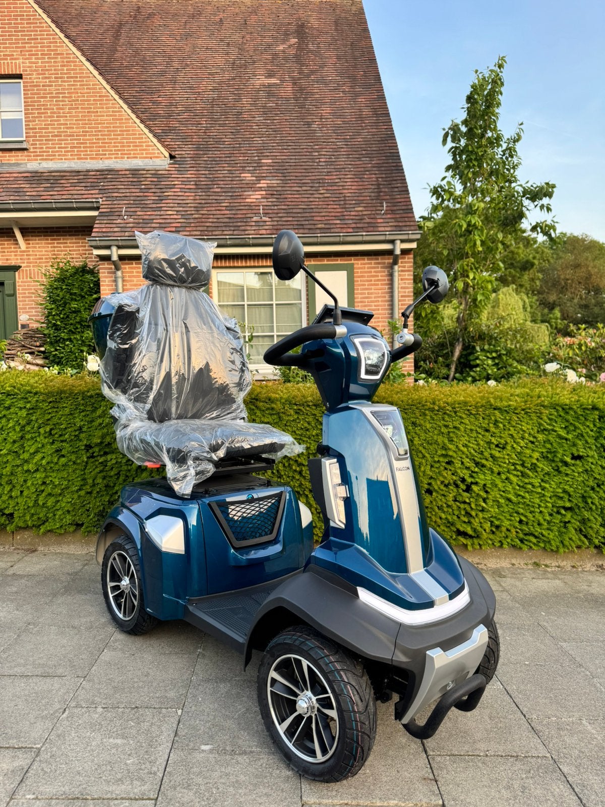 Scootmobiel Falcon 20 km/h batterie au lithium amovible NEUF, Divers, Chaises roulantes, Neuf, Fauteuil roulant électrique, Pliant