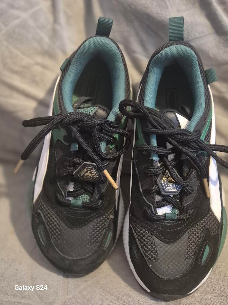 Baskets Puma verte et noir