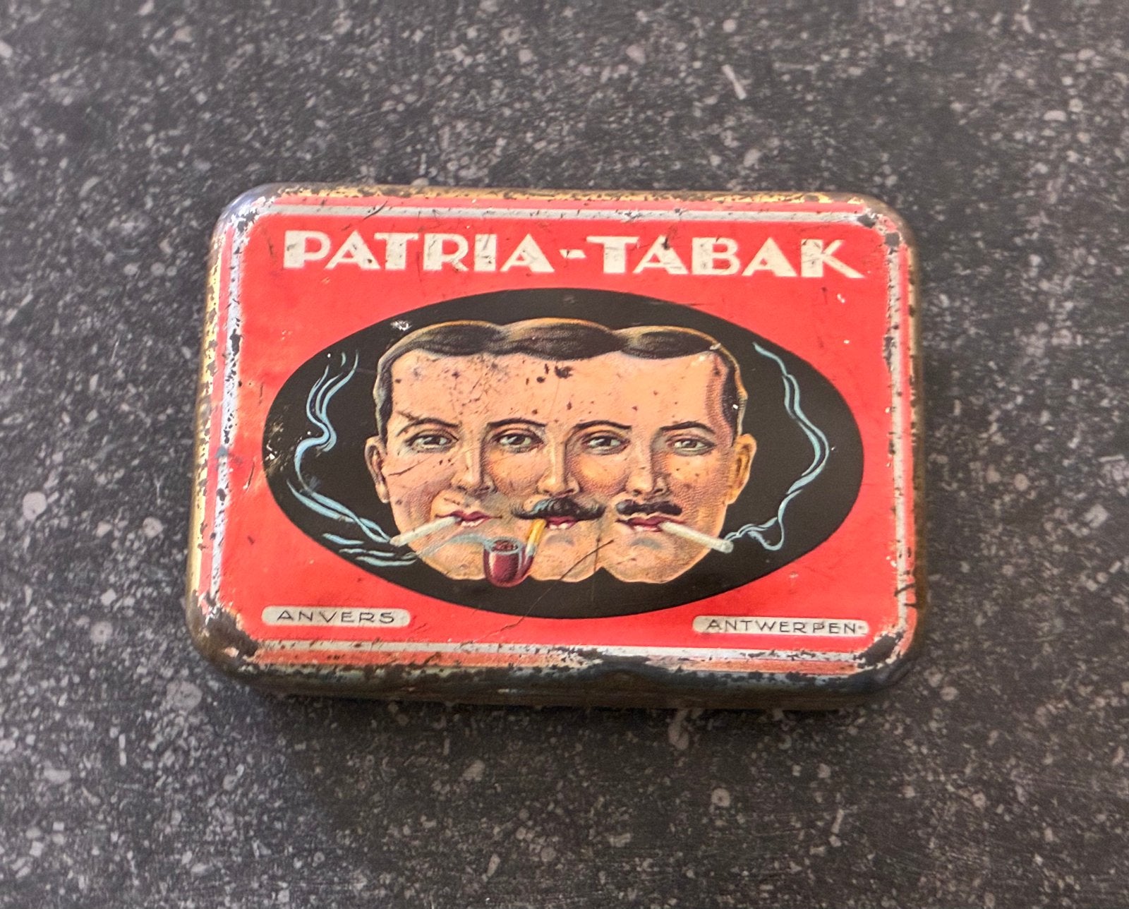 Boîte à tabac vintage en étain, Collections, Enlèvement ou Envoi, Utilisé, Emballage