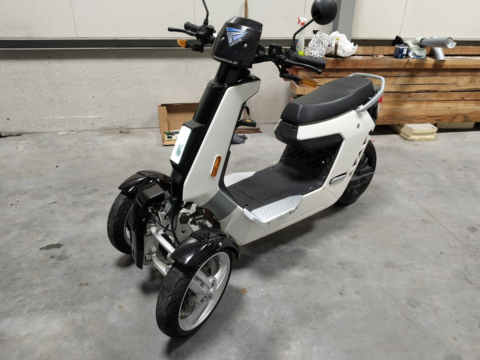 Elektrische scooter B klassen ‘VIGOROUS’, Ophalen, Zo goed als nieuw