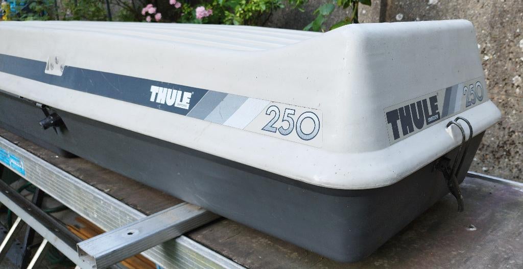 Coffre de toit et barres de toit THULE, Autos : Divers, Coffres de toit, Enlèvement