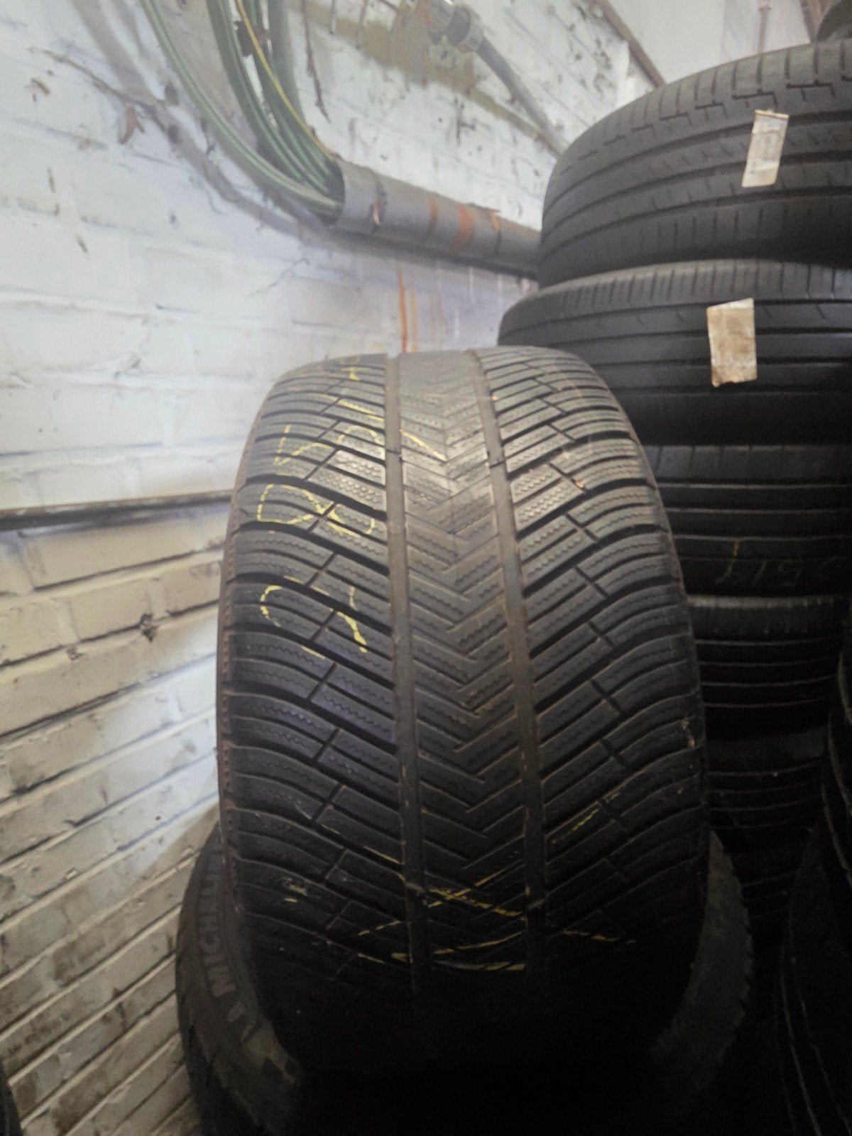 285 40 19 Michelin avec montage et équilibrage, Auto-onderdelen, Ophalen