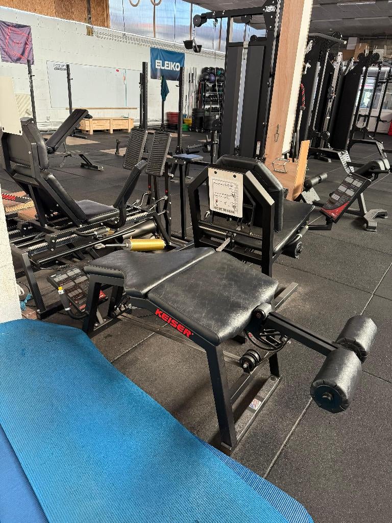 Keiser Leg Curl, Ophalen, Zo goed als nieuw, Benen, Fitnessbank