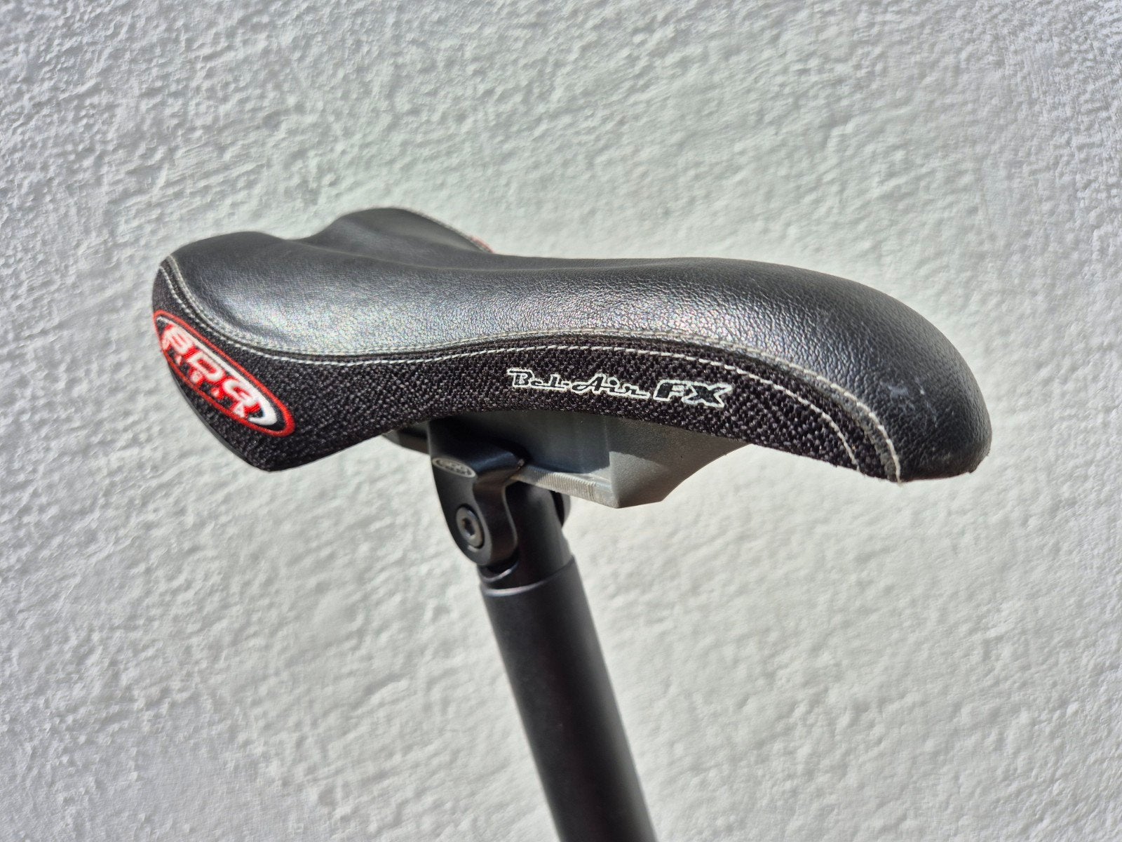 Tige +selle, Vélos & Vélomoteurs, Enlèvement, Selle