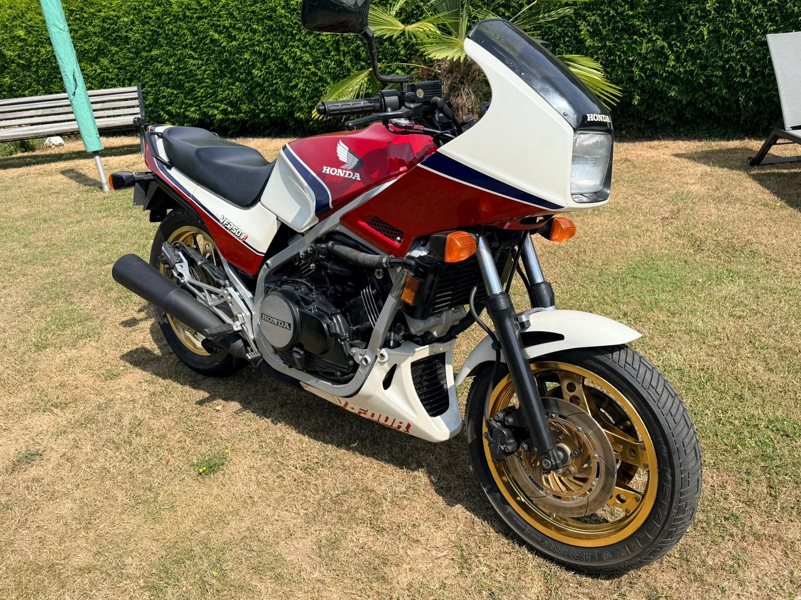 Honda VF 750 F „INTERCEPTOR” uit 1983 - onberispelijk!, Motoren, Ophalen, Gereviseerd