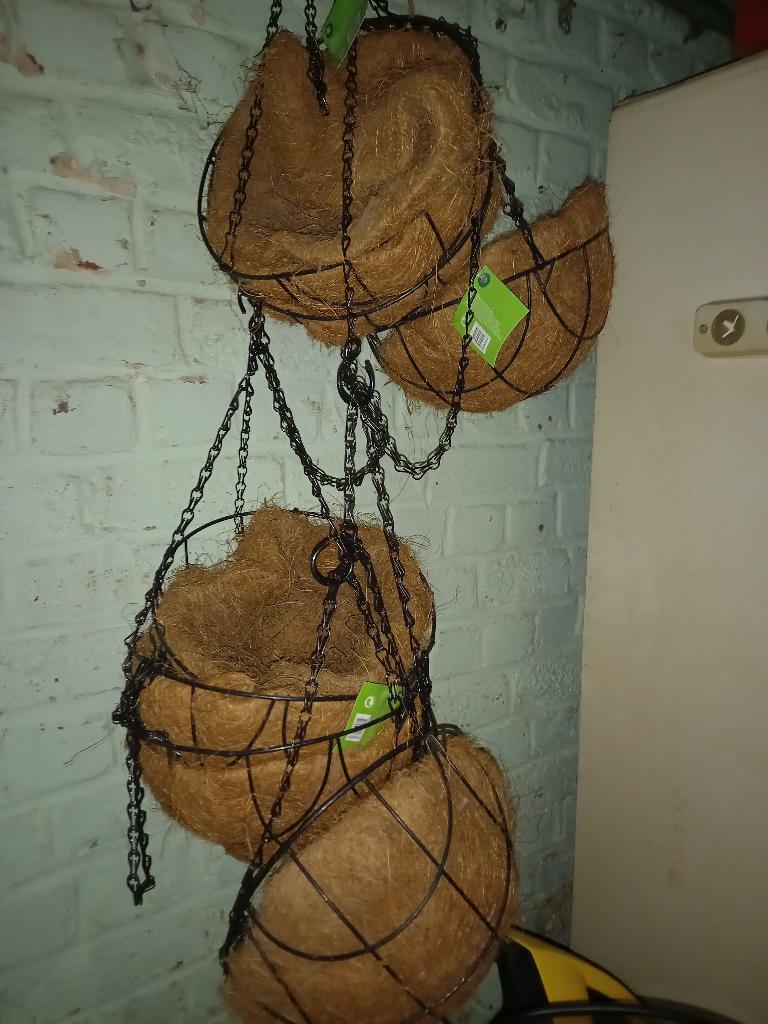 Pots en coco ,suspensions, fil à ligature,  colliers etc, Enlèvement ou Envoi, Neuf, Autres matériaux, Intérieur