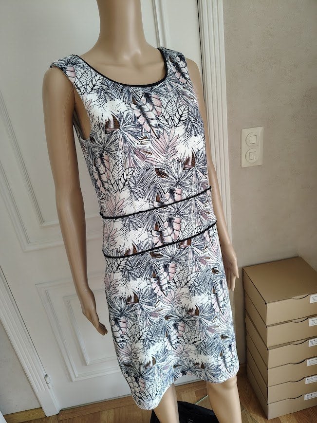 mouwloze jurk van k design  als nieuw <3, Kleding | Dames, Maat 38/40 (M), K-design, Verzenden, Zo goed als nieuw