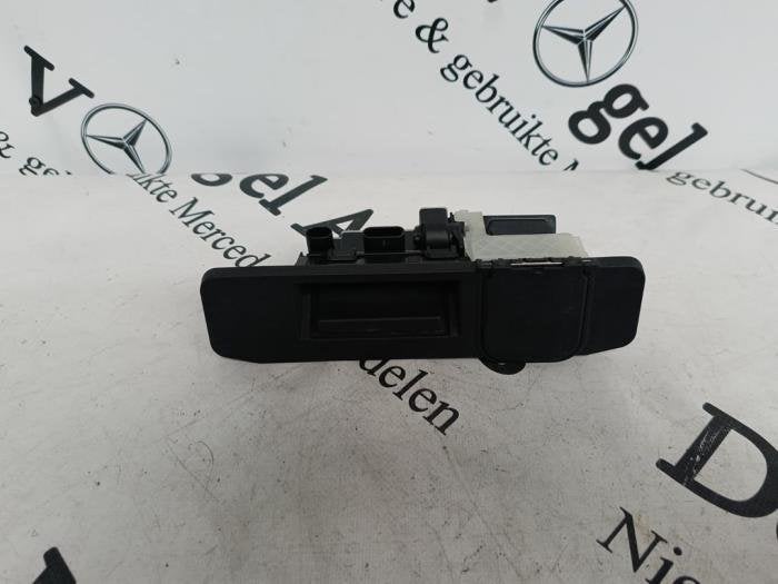 Poignée hayon d'un Mercedes Vito, 3 mois de garantie, Utilisé, -, -