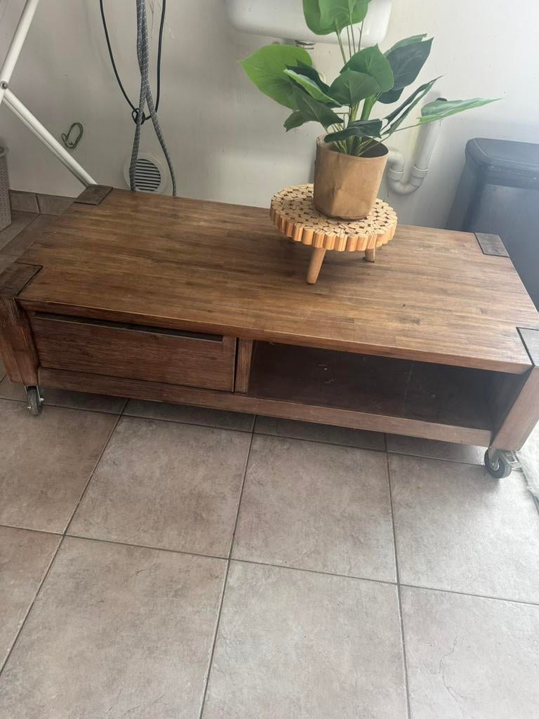 Salontafel acacia hout, Ophalen, Zo goed als nieuw