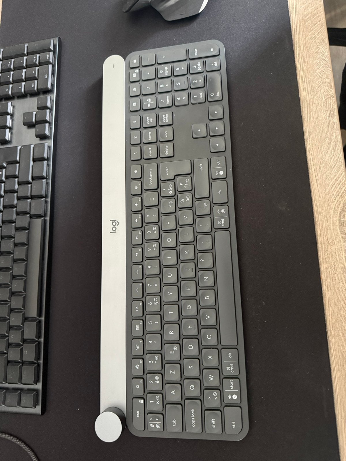 Logitech MX Craft Azerty Be, Informatique & Logiciels, Claviers, Enlèvement, Azerty, Comme neuf