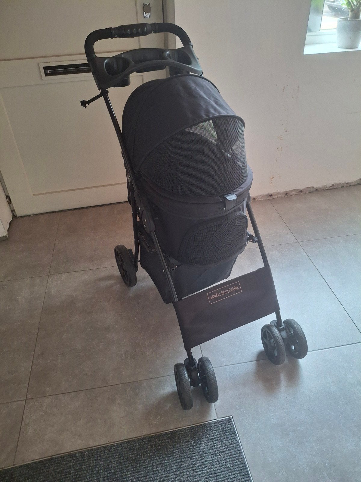 Animal Boulevard Buggy zwart XS 86x46x95, Ophalen, Hondenbuggy