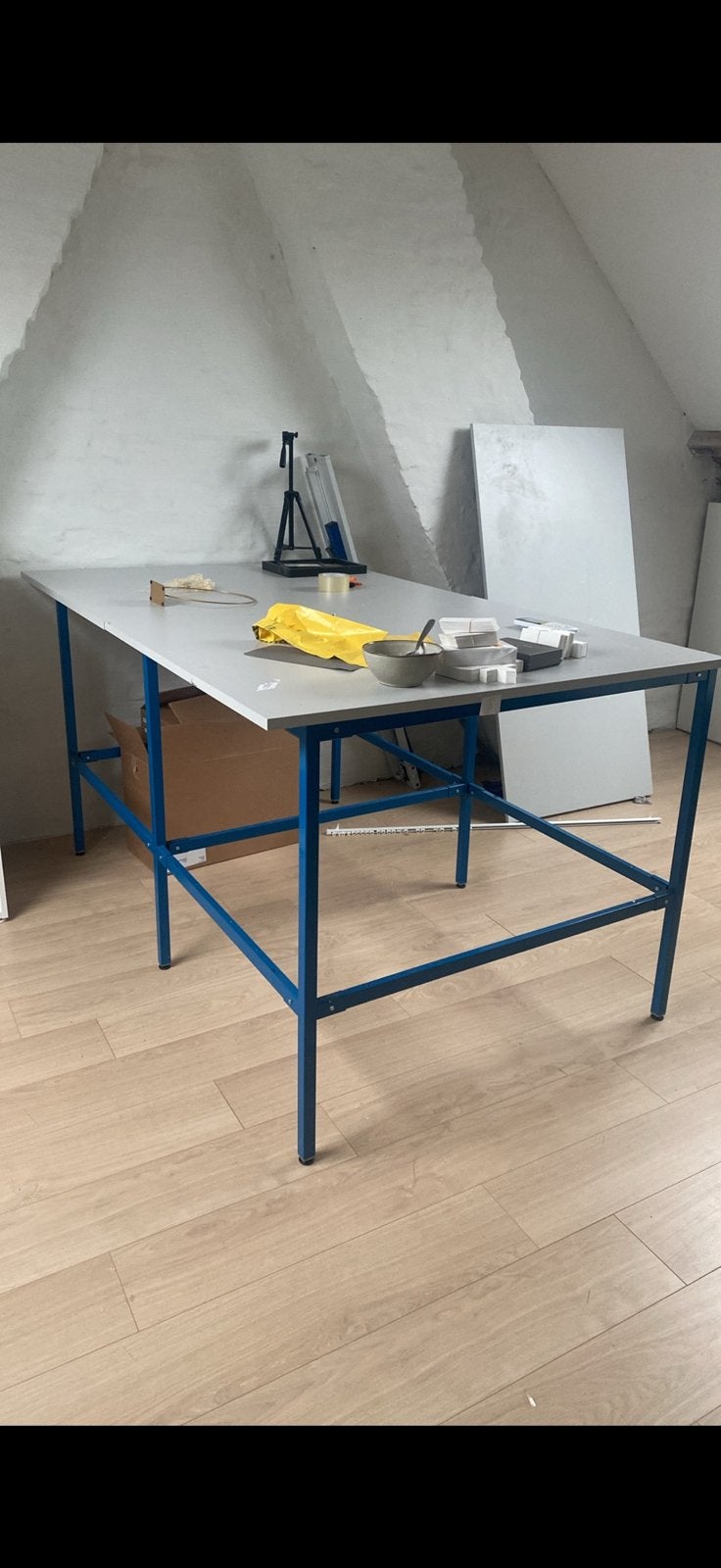 Werktafel, Enlèvement