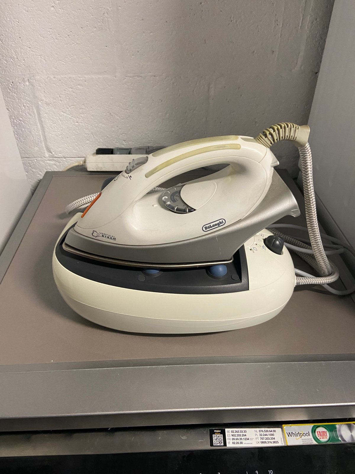 Strijkijzer met bak, Elektronische apparatuur, Ophalen, Zo goed als nieuw