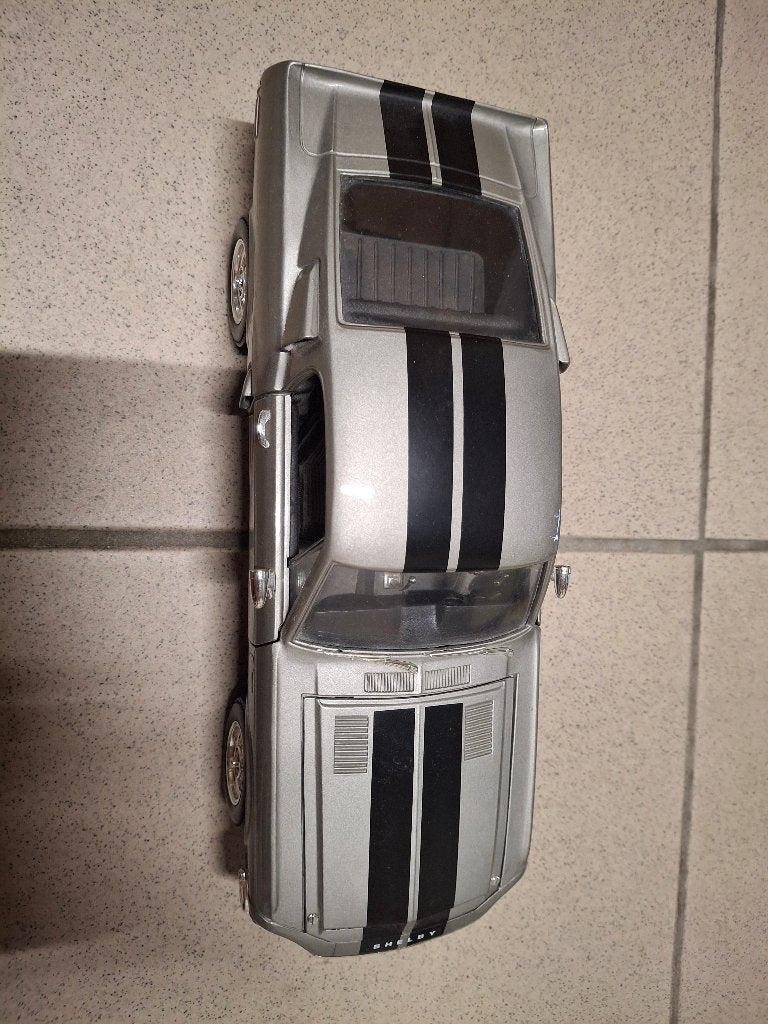 Modelauto 1:18 ford mustang shelby 1968 gt 500 mooie staat, Ophalen