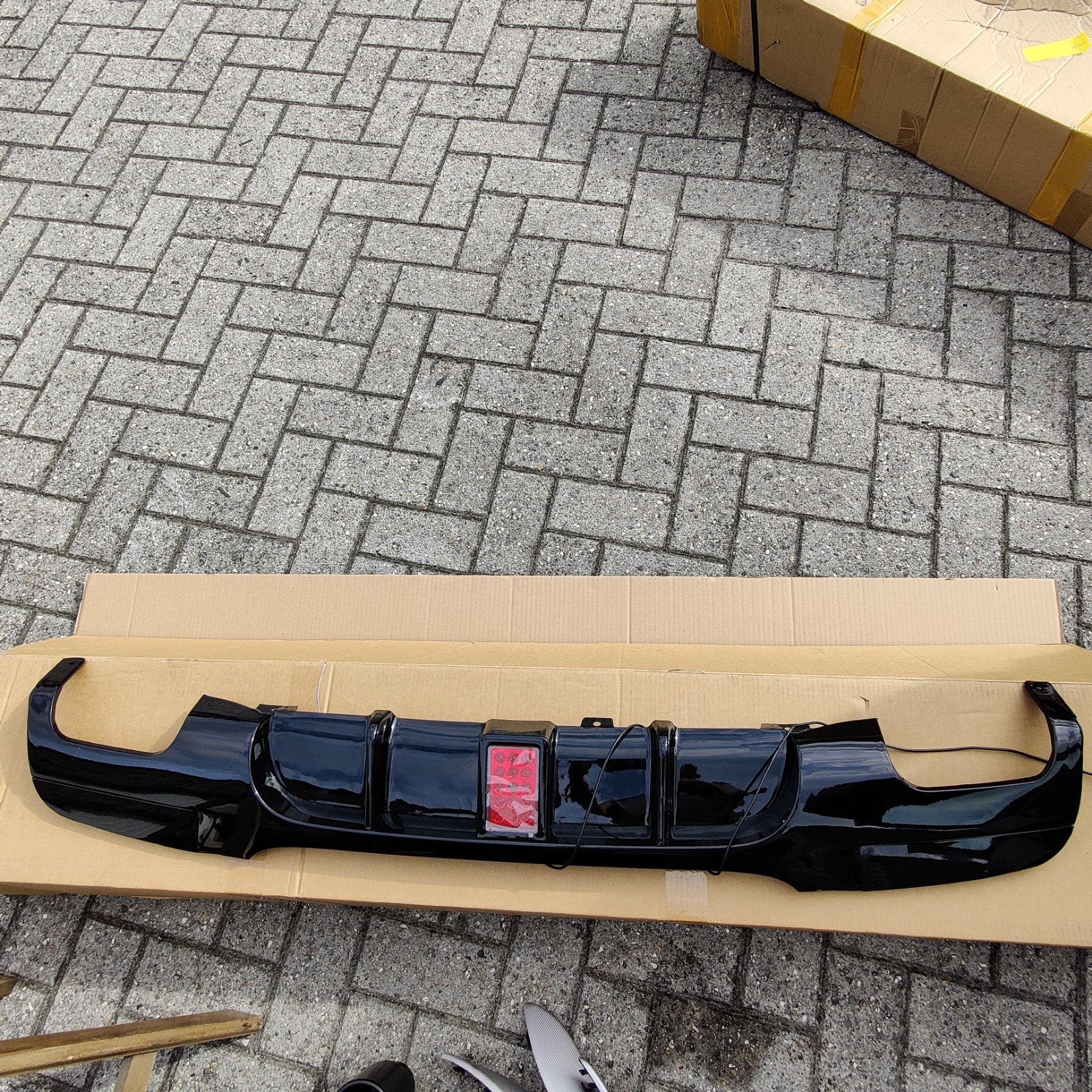 Achterbumper spoiler met led voor bmw 3 serie E90 2005-2012, Auto-onderdelen, Ophalen, Voor, BMW