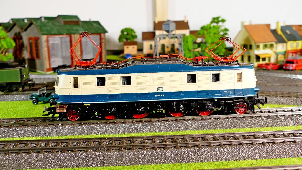 Roco superb BR 118 AC Digitale voor Märklin, Wisselstroom, Locomotief, Verzenden, Nieuw