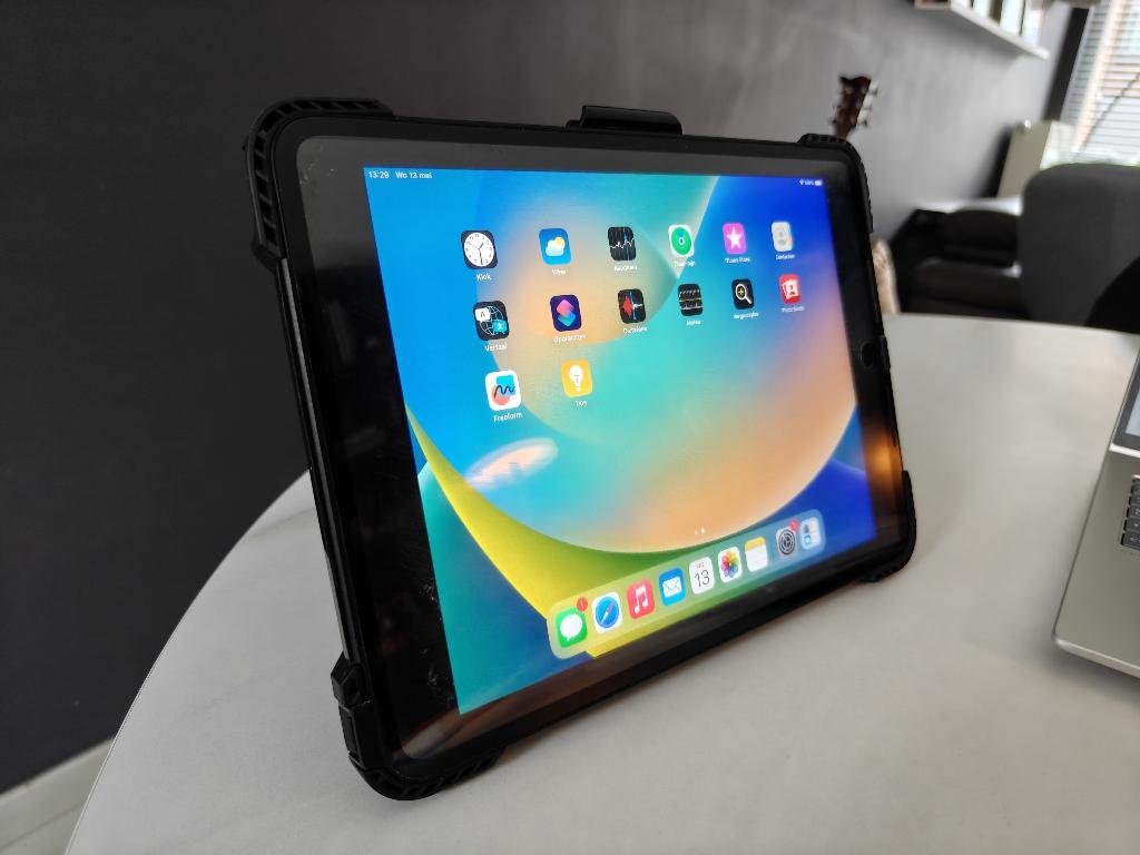 Apple iPad 8e generatie 32GB + 4G/LTE (SIM), 32 GB, Apple iPad, Zwart, Zo goed als nieuw