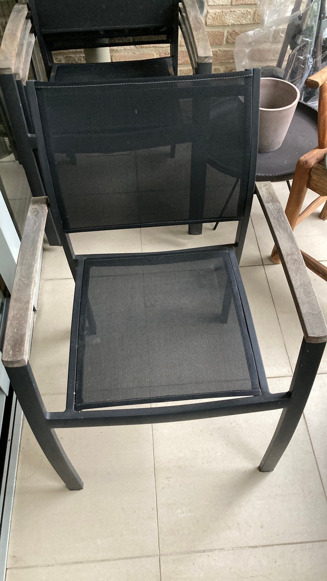Set van 4 lichtgewicht metalen terrasstoelen, Ophalen, Zo goed als nieuw, Kunststof